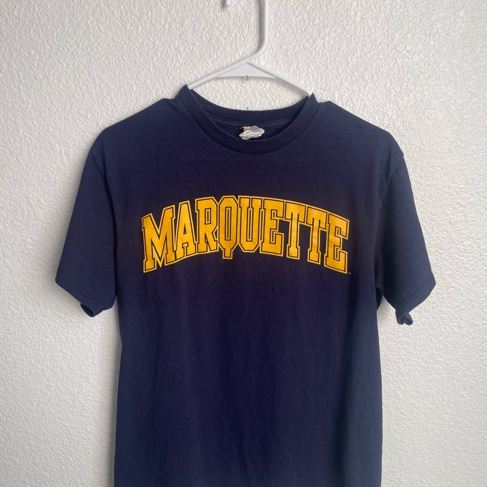 Vintage Y2K Marquette University T Shirt Size Medium